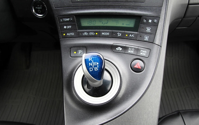 Toyota Prius cena 38300 przebieg: 206337, rok produkcji 2011 z Płock małe 704